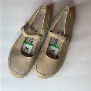 Birkenstock Iona size 11 New with tags